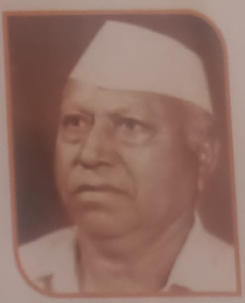 कै. प्रल्हाद पा. कराड