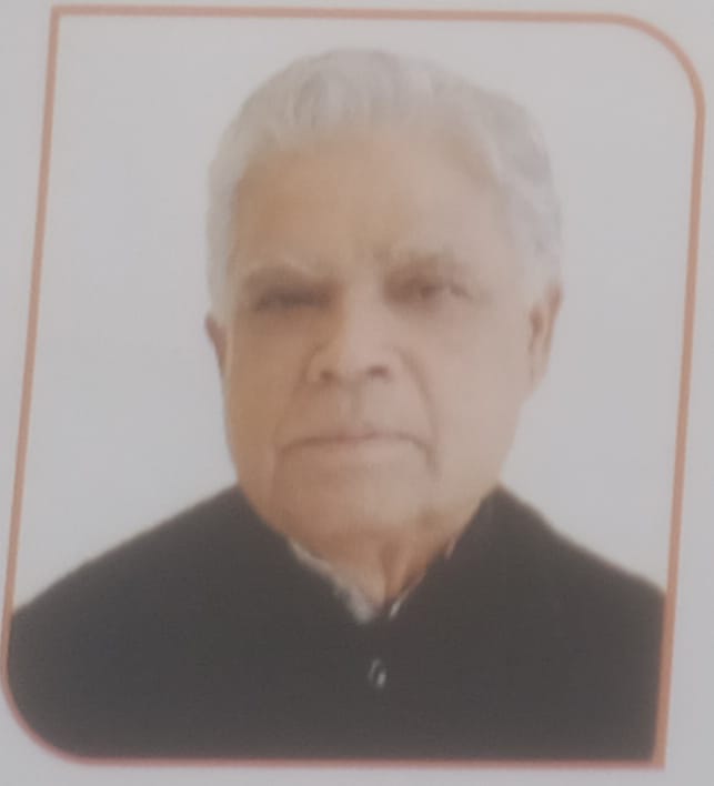 कै. तुकारामजी एम. दिघोळे